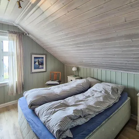 Awesome In Bekkjarvik